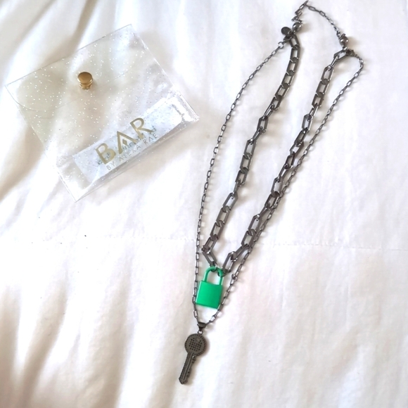 BAR by Alexa Rae Gunmetal Emerald Link Lock and Key Necklace - Picture 1 of 3
